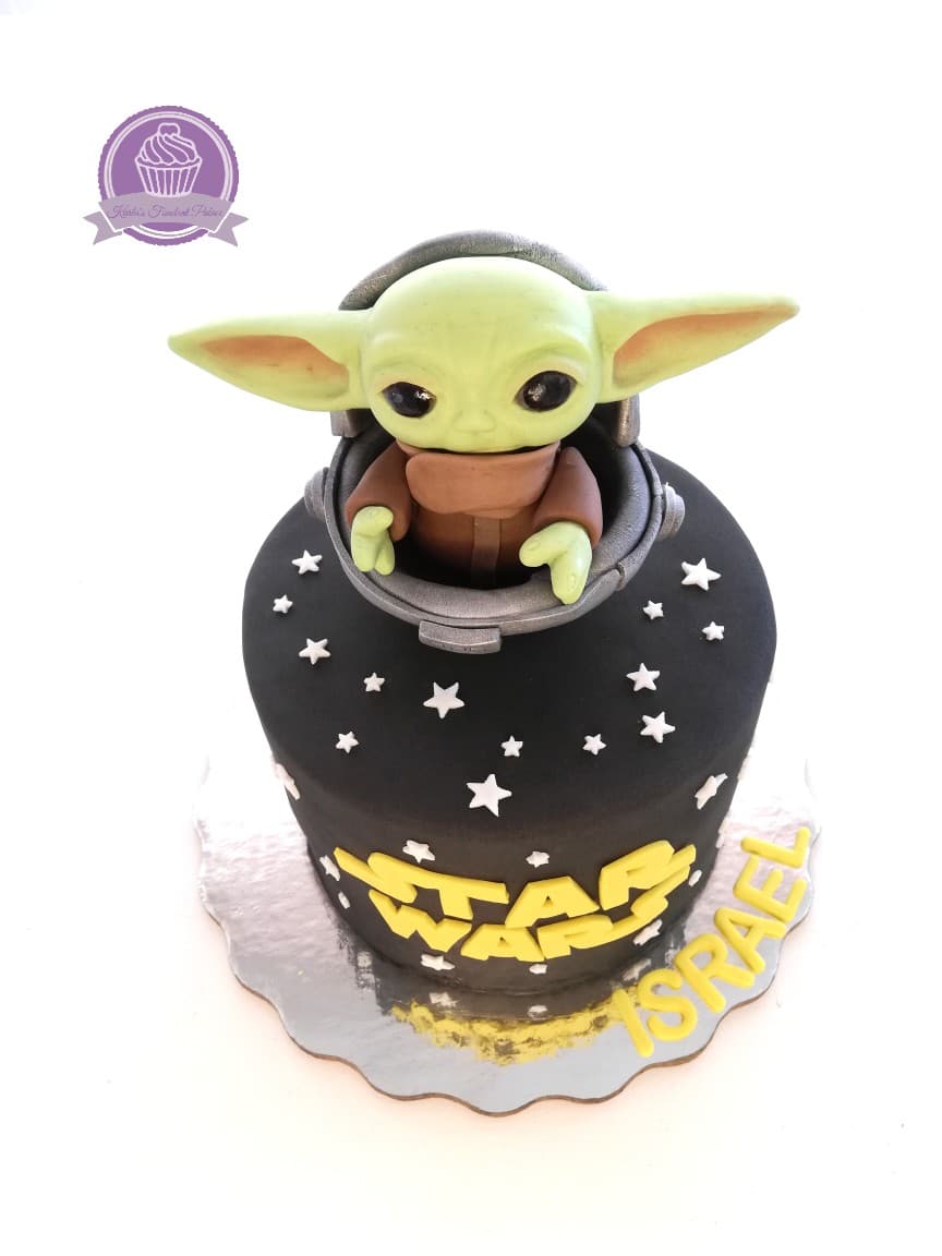 Pastel de fondant para celebración de cumpleaños