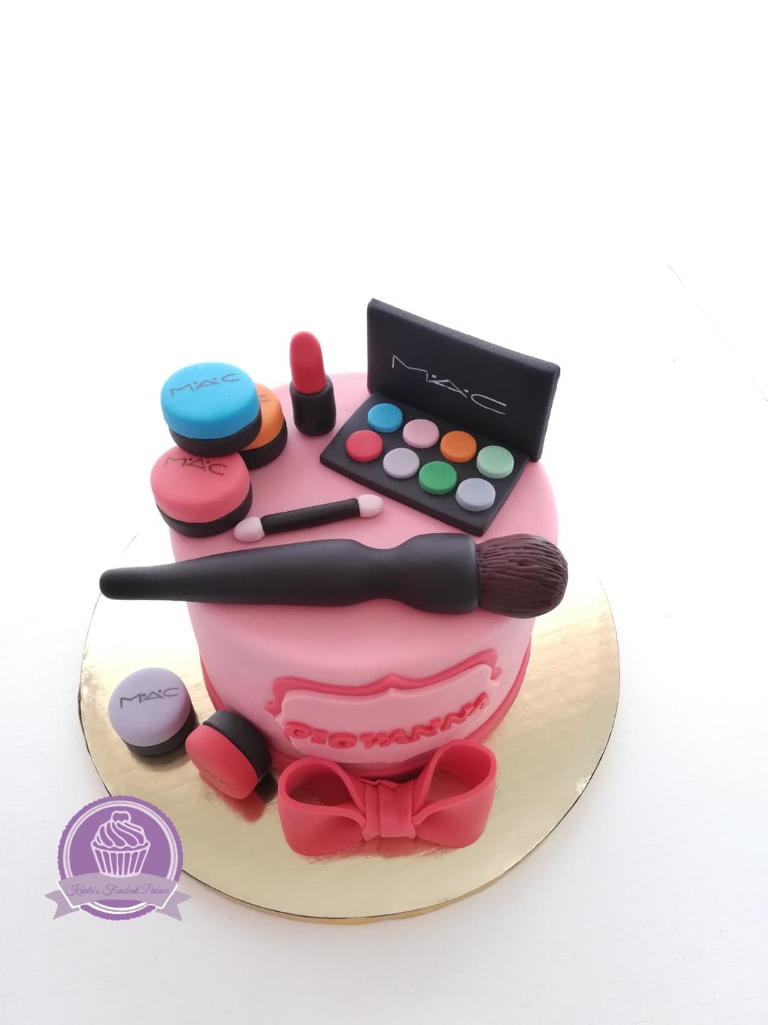 Pastel de fondant para celebración de cumpleaños