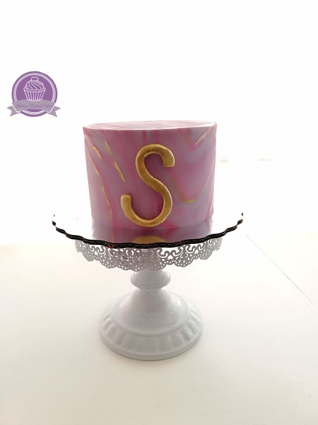 Pastel de cumpleaños decorado