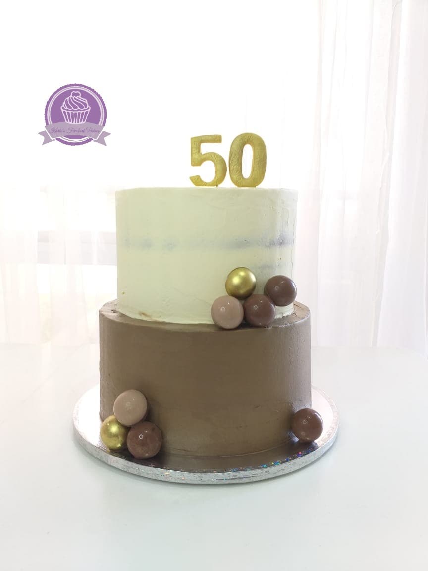 Pastel de fondant para celebración de cumpleaños