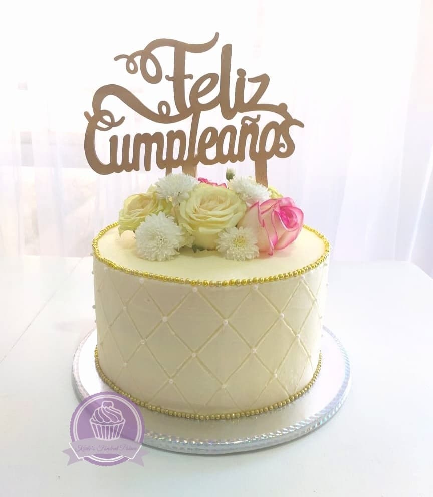 Pastel de fondant para celebración de cumpleaños