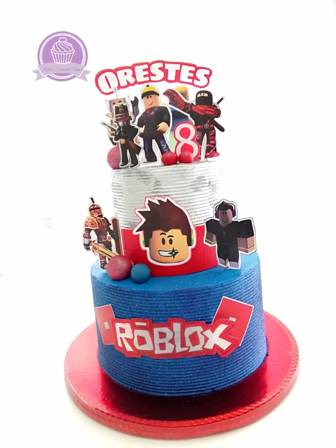 Pastel de fondant para celebración de cumpleaños