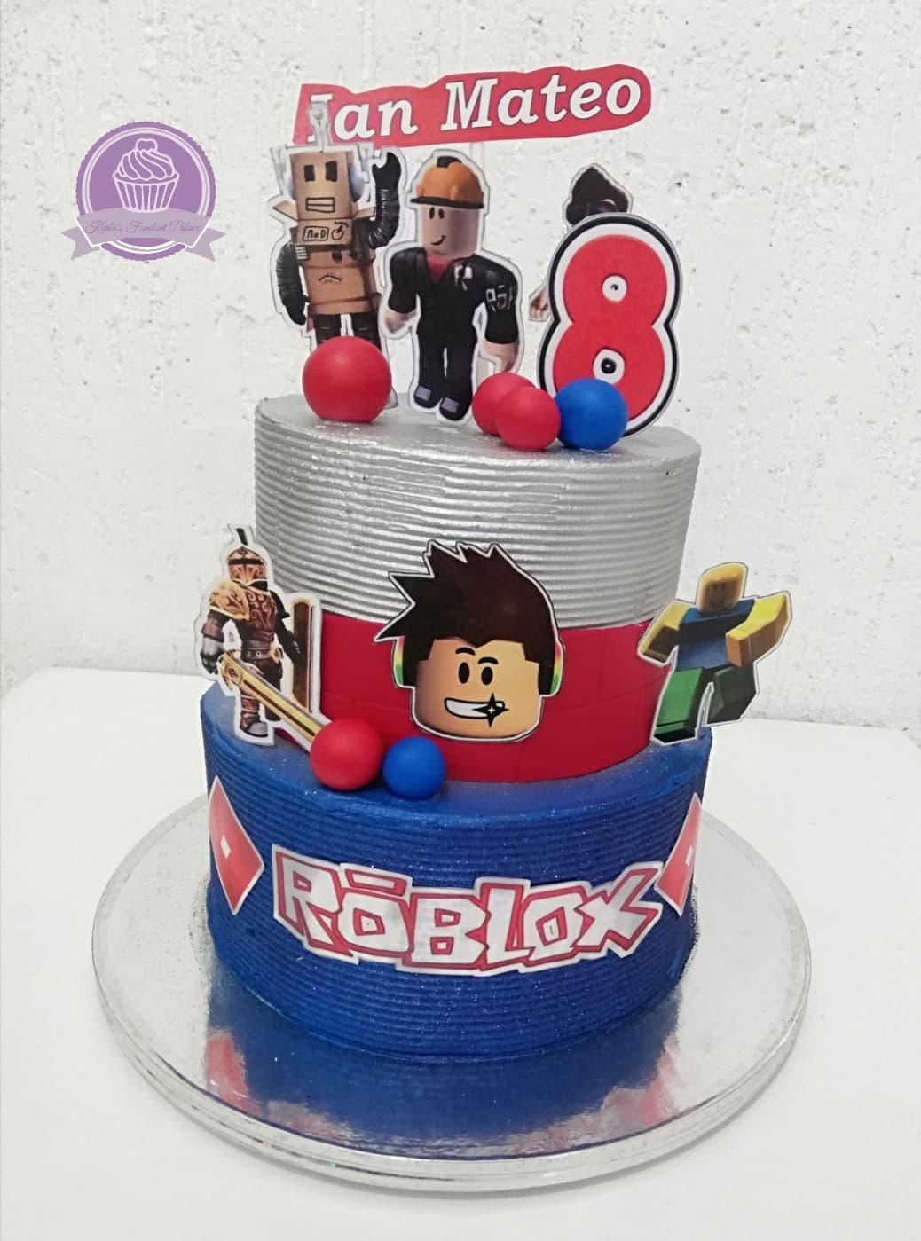 Pastel de fondant para celebración de cumpleaños