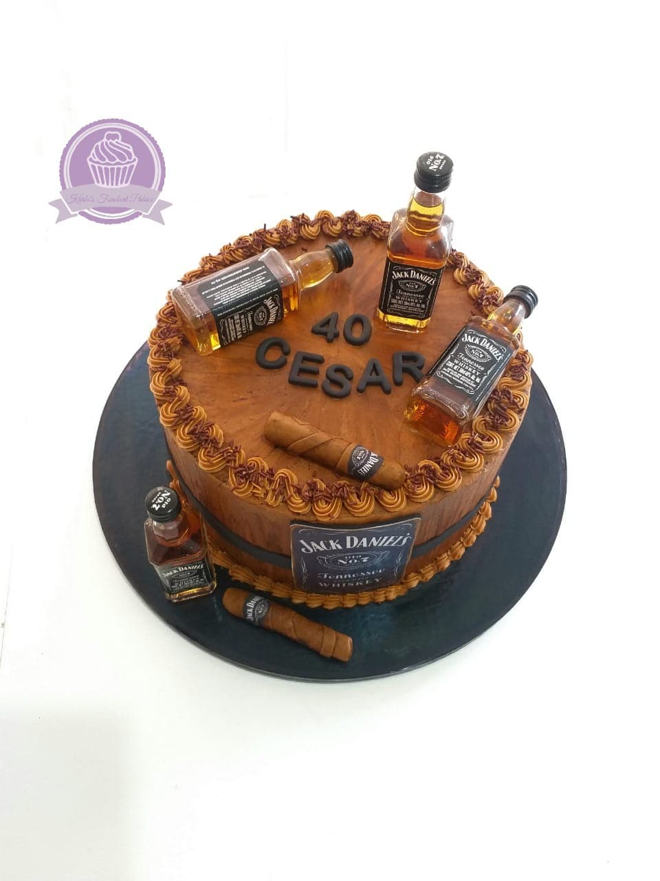 Pastel temático de fondant